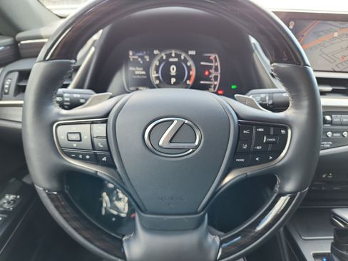 Used 2021 Lexus ES 350 w/ Premium Package FWD image 9
