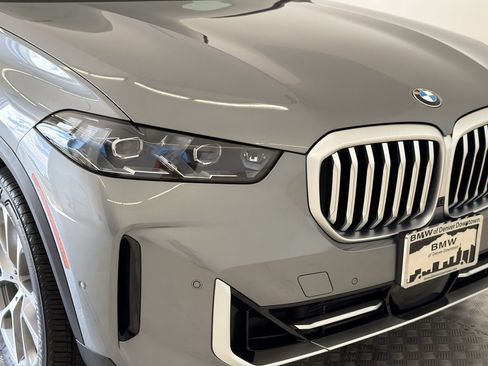 Used 2026 BMW X5 xDrive40i AWD/4WD image 12