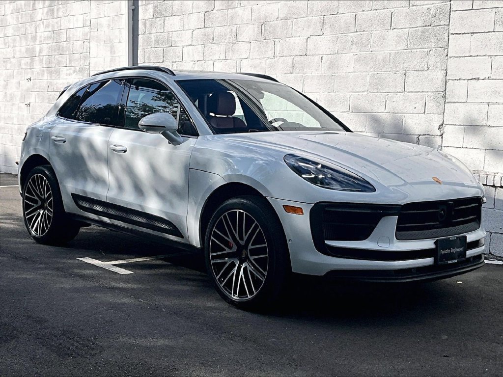Certified 2026 Porsche Macan S AWD/4WD image 7
