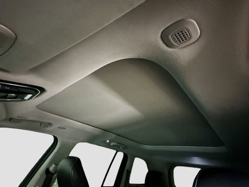 Used 2022 Jeep Grand Cherokee Limited 4xe w/ Luxury Tech Group II image 27