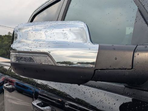 Used 2024 RAM 1500 Laramie RWD image 12