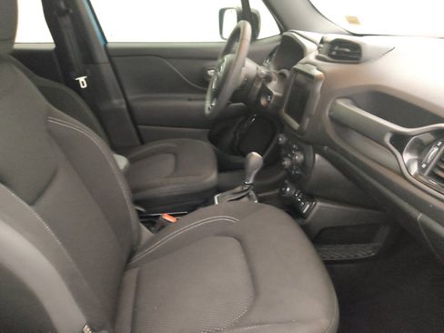 Used 2022 Jeep Renegade Altitude AWD/4WD image 21