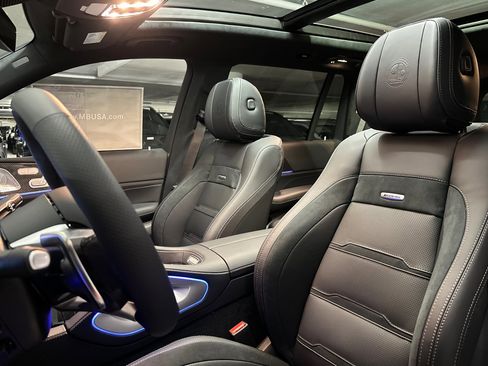 New 2026 Mercedes-Benz GLS 63 AMG 4MATIC image 18