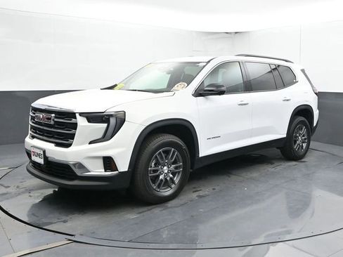 Used 2025 GMC Acadia Elevation FWD image 7