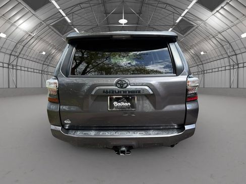 Used 2020 Toyota 4Runner SR5 Premium w/ Moonroof Package AWD/4WD image 6