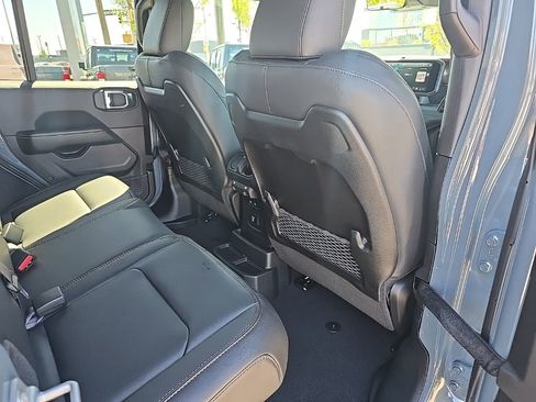 New 2026 Jeep Wrangler Unlimited Sahara AWD/4WD image 20