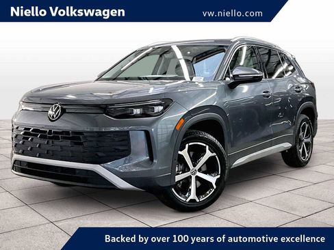 New 2026 Volkswagen Tiguan SE image 1