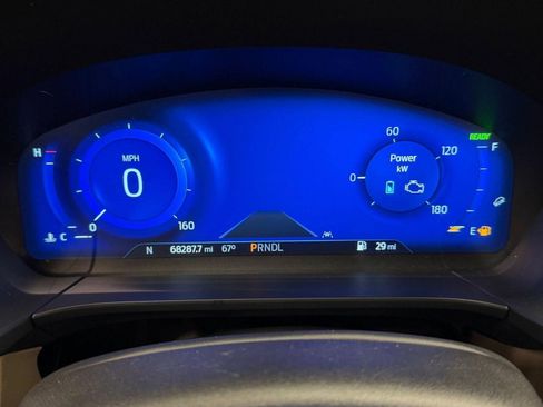 Used 2022 Ford Escape Titanium AWD/4WD image 17