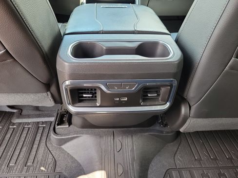 Used 2024 GMC Sierra 2500 Denali w/ Denali Reserve Package AWD/4WD image 10