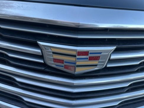 Used 2019 Cadillac XT5 Luxury image 9