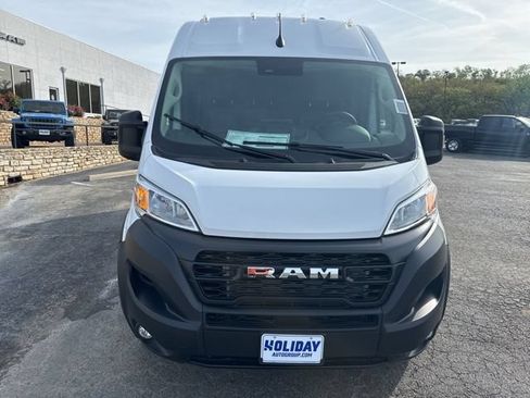 New 2026 RAM ProMaster 3500 w/ Premium Convenience Group FWD image 8