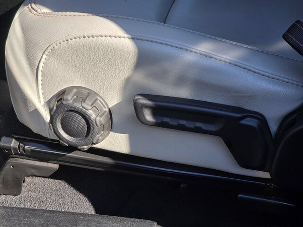 Used 2021 Jeep Gladiator Mojave AWD/4WD image 6