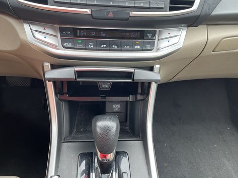 Used 2015 Honda Accord LX image 27