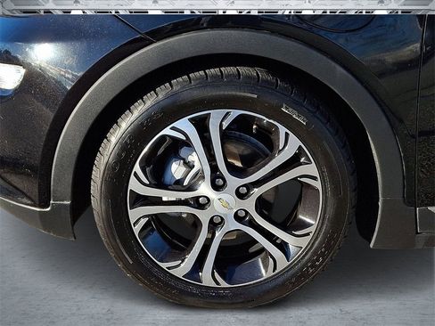 Certified 2020 Chevrolet Bolt Premier w/ Infotainment Package image 10