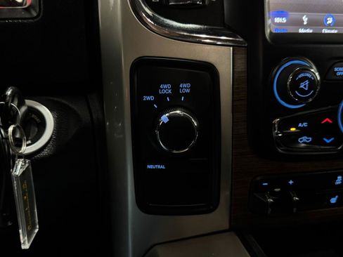 Used 2018 RAM 2500 Laramie w/ Convenience Group AWD/4WD image 29