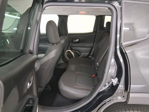 Used 2016 Jeep Renegade 75th Anniversary image 12