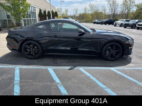 Used 2022 Ford Mustang GT Premium w/ Equipment Group 401A RWD image 5