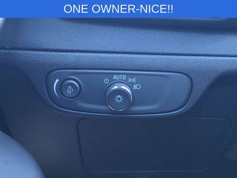 Used 2023 Chevrolet Bolt EUV LT image 21