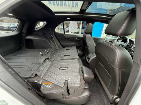Used 2022 Chevrolet Equinox RS w/ RS Leather Package image 36