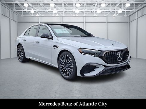 New 2026 Mercedes-Benz E 53 AMG e 4MATIC Sedan image 1