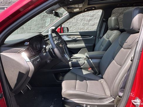 New 2025 Cadillac XT6 Sport w/ Technology Package image 17