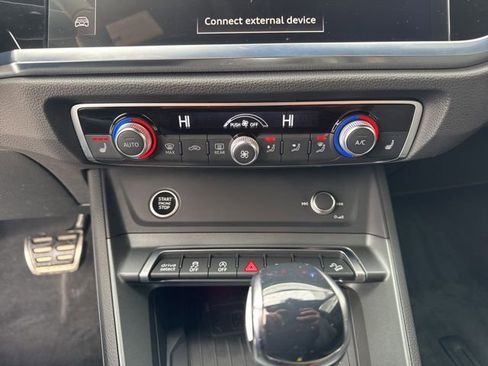 Used 2025 Audi Q3 2.0T Premium Plus image 16