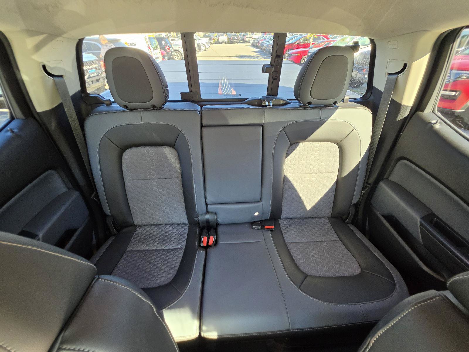 Used 2016 Chevrolet Colorado Z71 AWD/4WD image 25