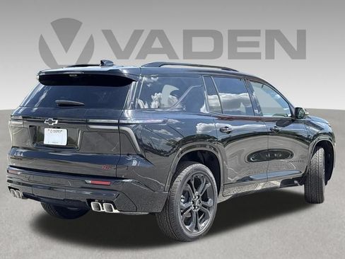 Used 2027 Chevrolet Traverse RS FWD image 22