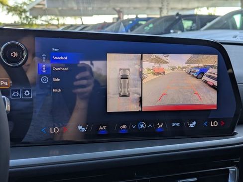 New 2025 Chevrolet Traverse LT w/ Enhanced Driving Package image 26