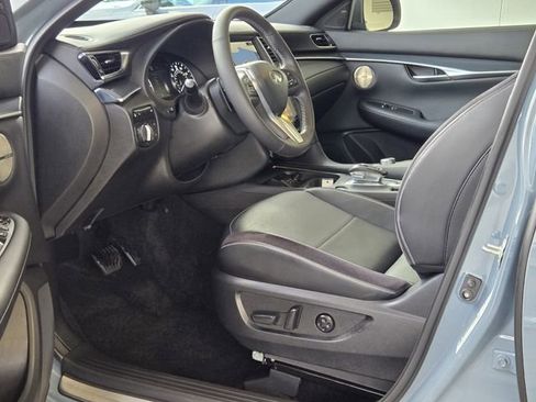Used 2023 INFINITI QX50 Sport image 14