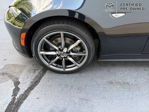 Used 2022 MAZDA MX-5 Miata RF Grand Touring RWD image 15