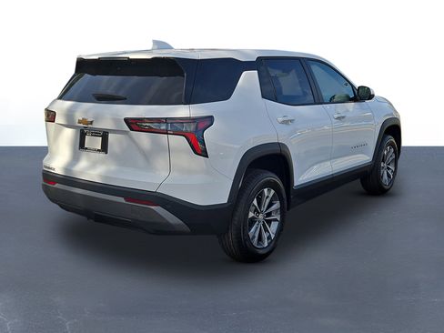 New 2026 Chevrolet Equinox LT w/ Convenience Package II image 5