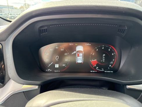 Used 2019 Volvo XC60 T5 R-Design image 15