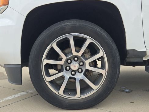 Used 2018 GMC Canyon Denali RWD image 13