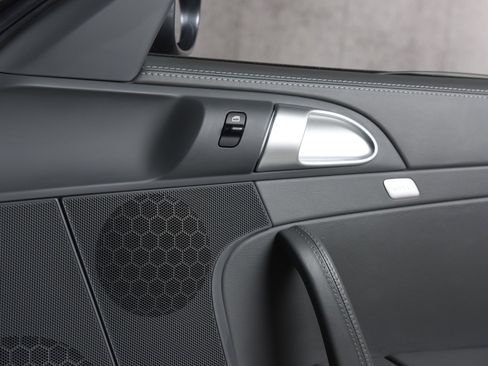 Used 2006 Porsche 911 Carrera S image 35