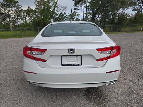 Used 2021 Honda Accord EX image 5