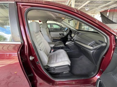 Used 2019 Honda CR-V LX image 16