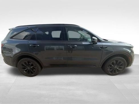 Used 2023 Kia Sorento SX AWD/4WD image 5