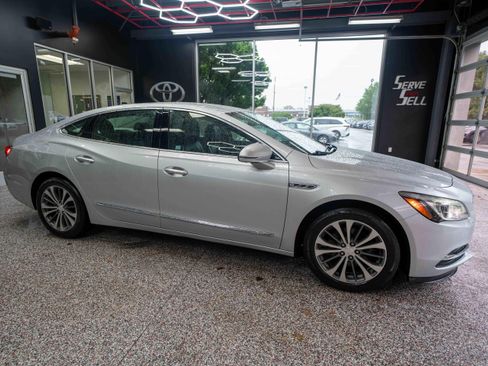 Used 2018 Buick LaCrosse Essence FWD image 5