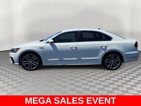 Used 2017 Volkswagen Passat 1.8T R-Line w/ R-Line Lighting Package FWD image 6
