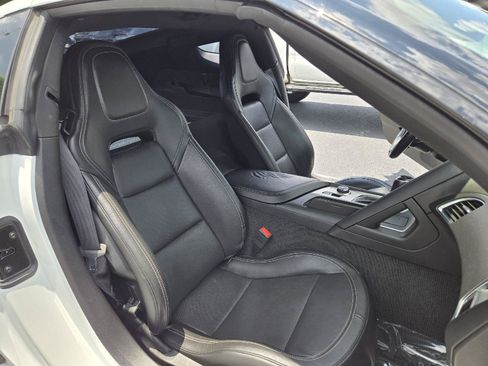 Used 2019 Chevrolet Corvette Z06 RWD image 13