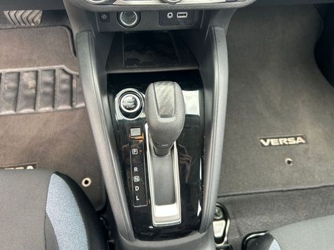 Used 2025 Nissan Versa SV image 36
