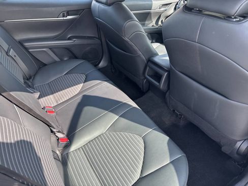 Used 2024 Toyota Camry SE image 17