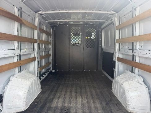 Used 2025 RAM ProMaster 2500 w/ U-Haul Equipment Group FWD image 9