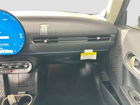 Used 2025 MINI Cooper S image 23