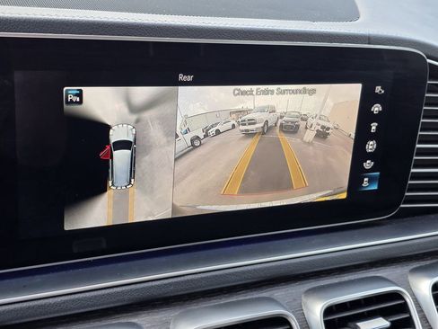 Used 2020 Mercedes-Benz GLS 450 4MATIC image 26