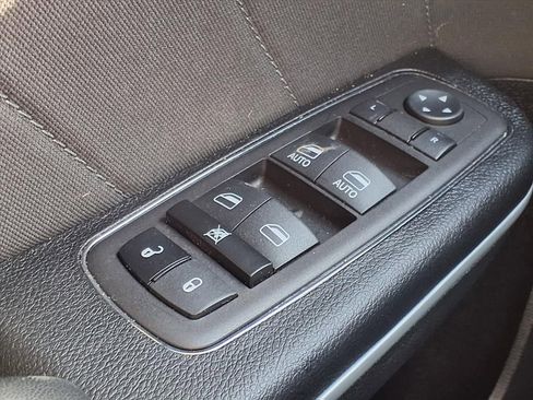 Used 2023 Dodge Charger SXT image 10