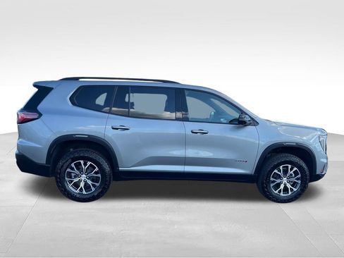 Used 2025 GMC Acadia AT4 AWD/4WD image 6