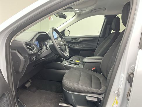 Certified 2025 Ford Escape Active image 3