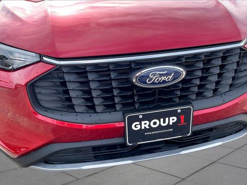Used 2026 Ford Escape Active w/ Cold Weather Package FWD image 28